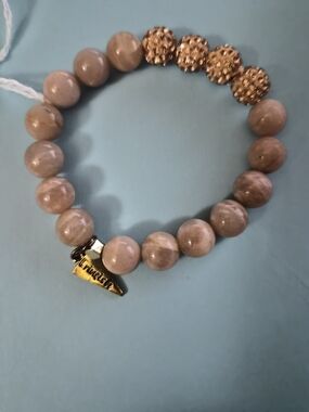Erimish Beige Beaded Bracelet with Gold Accent Beads